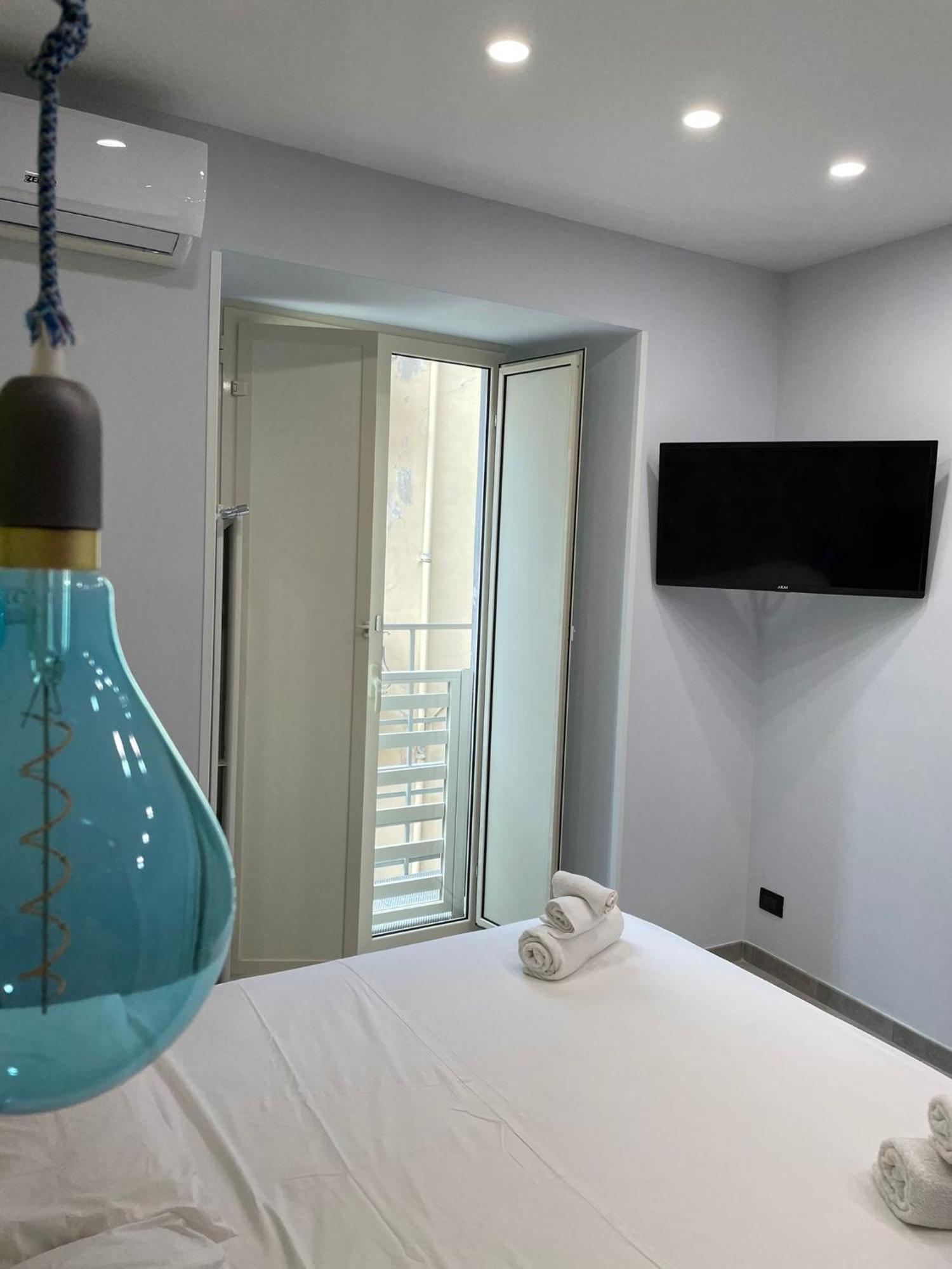 Terrazza Aragon Room And Spa Naples Exterior photo