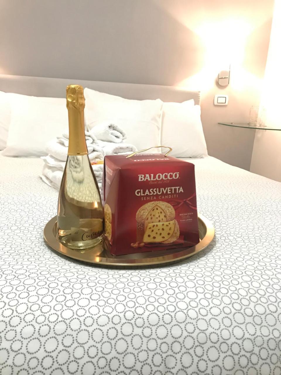 Terrazza Aragon Room And Spa Naples Exterior photo